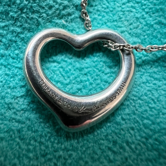 Tiffany & Co Open Heart Pendant Necklace - Picture 3 of 6